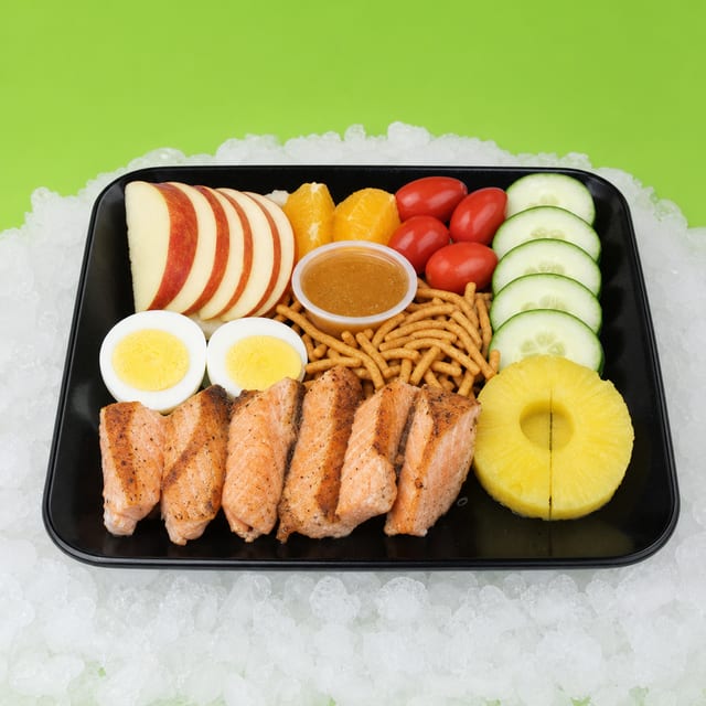 15.Salmon Salad Plate.